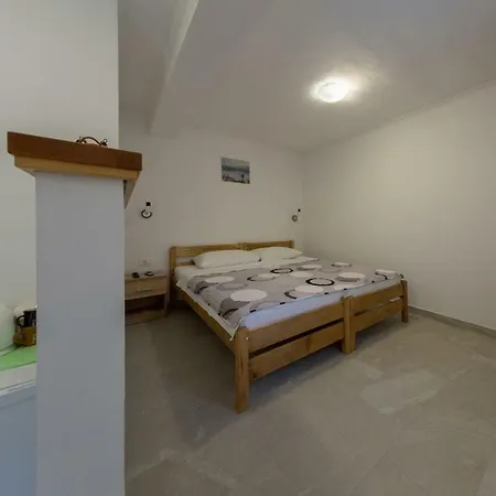 Nino Apartment *