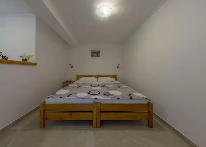 Apartment Nino Skradin